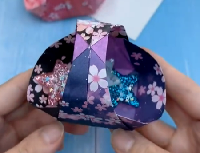 Un petit panier en Origami..