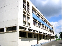 Foyer Hellénique des Jeunes à Châtenay-Malabry : le bâtiment